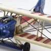 Miniaturmodel eines bewaffneten Doppeldeckerflugzeugs aus Zinn mit US-Flagge – Bild 2