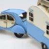 Miniaturmodel einer Ente von Citroën mit Wohnwagen in Hellblau – Bild 3