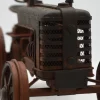 Miniaturmodel eines alten Treckers aus Zinn in Rostfarben – Bild 3