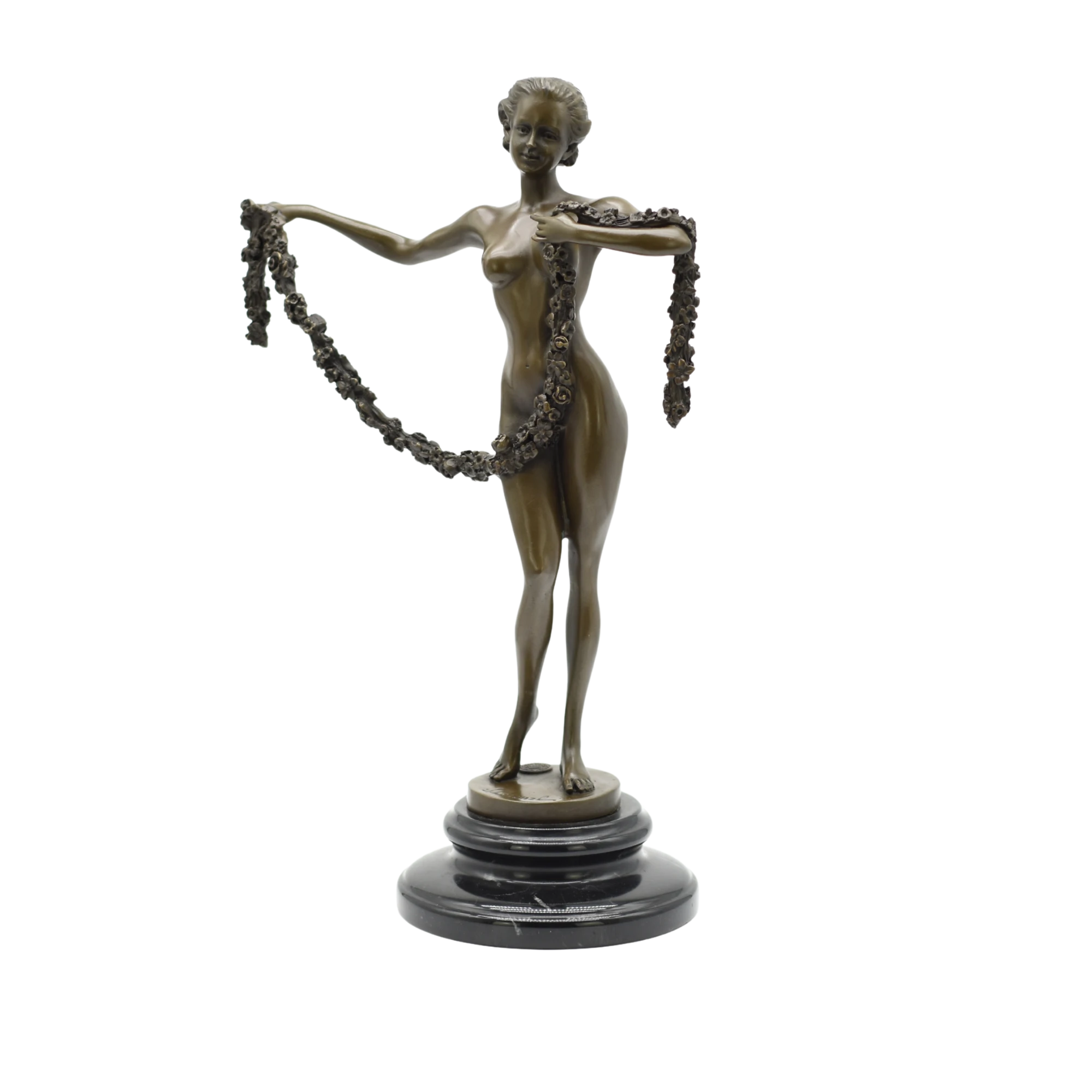 Bronzestatue einer nackten Frau, die mit einer Blumengirlande tanzt
