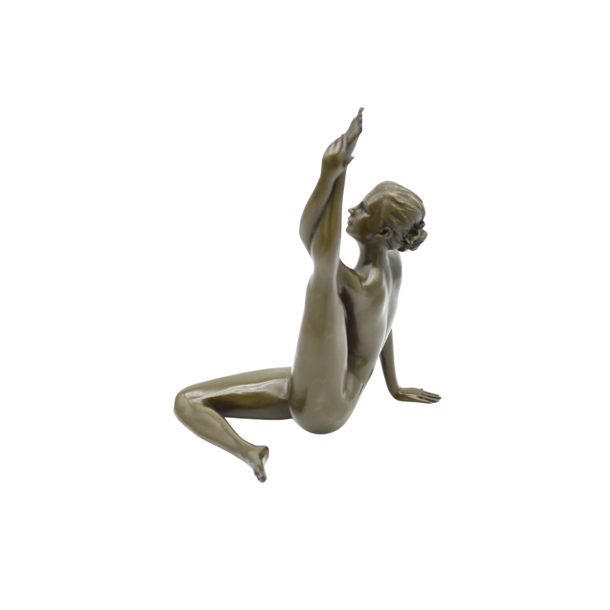 Bronzestatue einer nackten Turnerin, die sitzt und sich dehnt